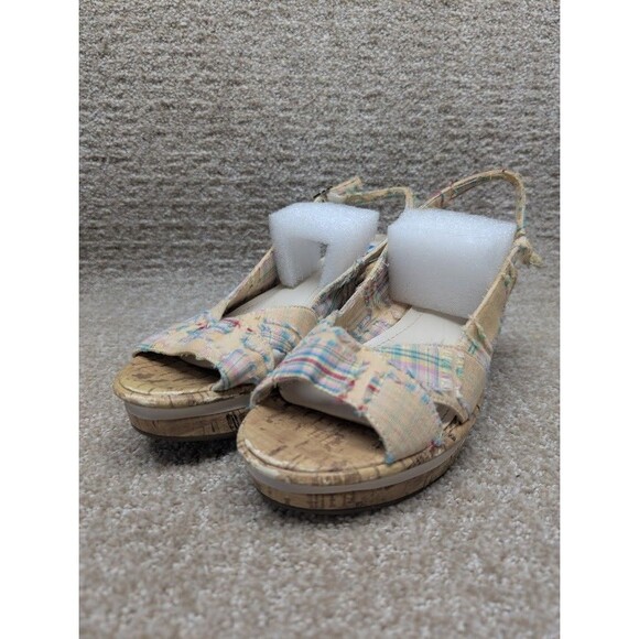 Relativity Womens Fabric Sandals Adjustable Strap Patchwork Size 10M Wedge Heel - Picture 2 of 13